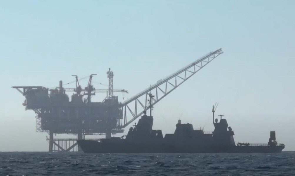 [ẢNH] Chiến hạm cực mạnh Israel mang theo ‘Vòm sắt’ để bảo vệ dàn khoan dầu khí