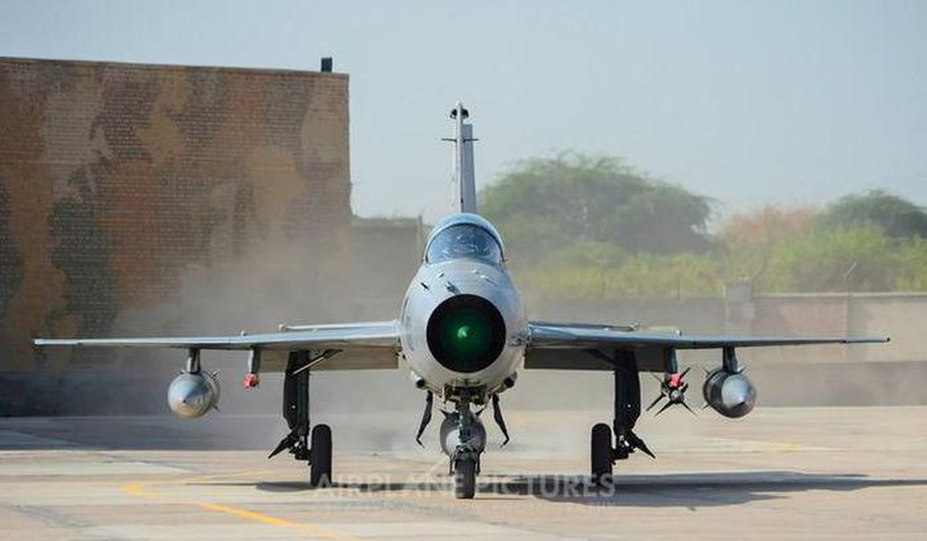 [ẢNH] MiG-21 Bison đang trở thành nỗi ám ảnh của phi công Ấn Độ