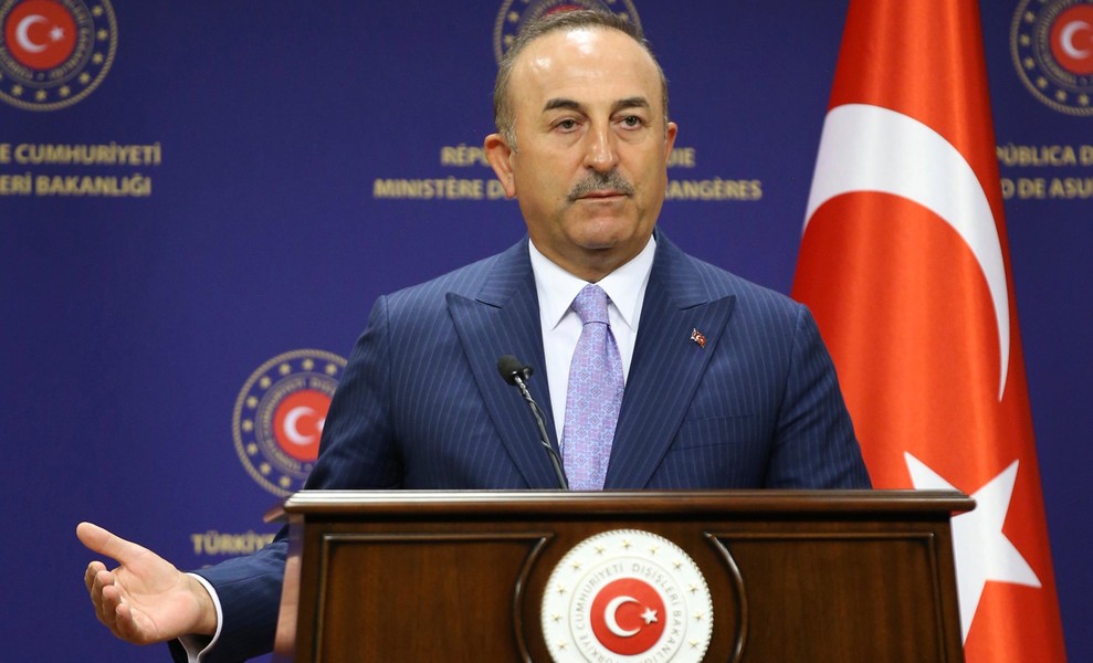 [ẢNH] Thổ Nhĩ Kỳ trả chuyên gia huấn luyện 