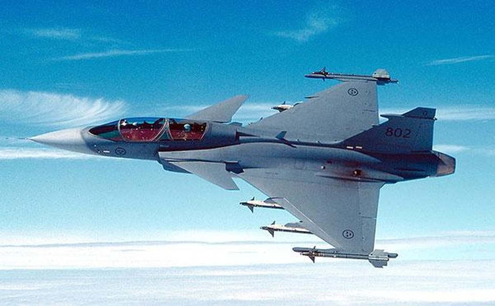 [ẢNH] Giải mã việc JAS-39 Thụy Điển dù tốt hơn F-16 Mỹ và MiG-29 Nga nhưng lại ít được ưa chuộng