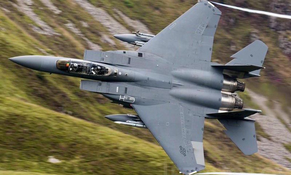 [ẢNH] Đại bàng bất bại F-15E Mỹ vừa bất ngờ không kích dữ dội tại Trung Đông