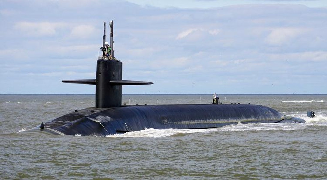 [ẢNH] Tàu ngầm hạt nhân Mỹ gửi thông điệp rắn tới Nga nhằm bảo vệ Anh?