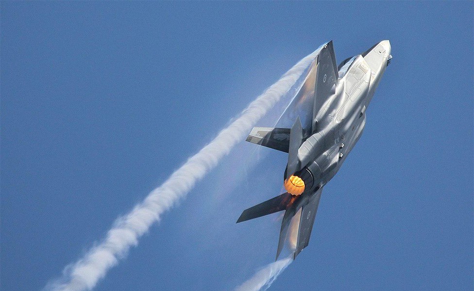 [ẢNH] Bất ngờ khi Mỹ buộc phải để 41 máy bay tiêm kích tàng hình F-35 nằm đất