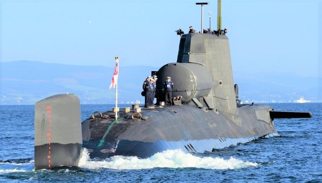 [ẢNH] Ưu thế tuyệt đối về tàu ngầm nguyên tử của Anh trước Trung Quốc 