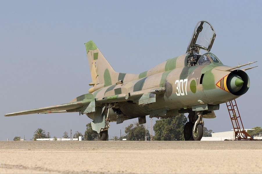 [ẢNH] Uzbekistan bỗng ‘sở hữu’ phi đội máy bay quân sự hùng hậu từ Afghanistan