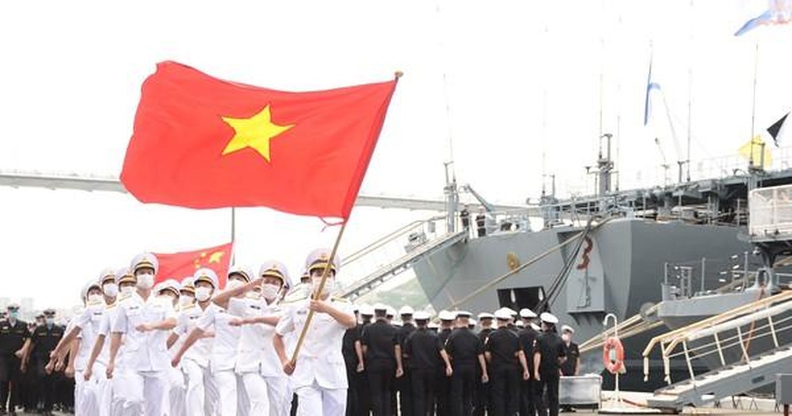 [ẢNH] Chiến hạm Việt Nam vượt qua đội Trung Quốc tại Army Games 2021