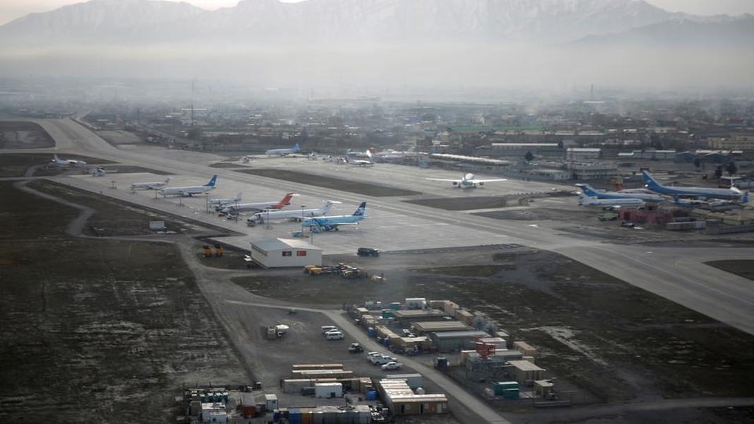 [ẢNH] Taliban 'chết đuối vớ được cọc' khi được Qatar giúp vận hành sân bay Kabul