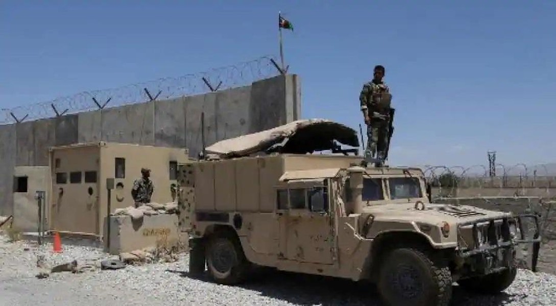 [ẢNH] Taliban tức giận khi 'Căn cứ Đại bàng' tại Kabul bị CIA cho nổ tung