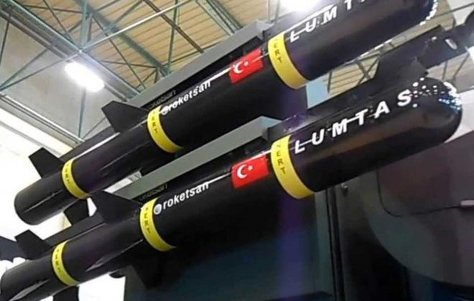 [ẢNH] Tên lửa Thổ Nhĩ Kỳ đặt Nga vào tình huống khó xử tại Đông Ukraine