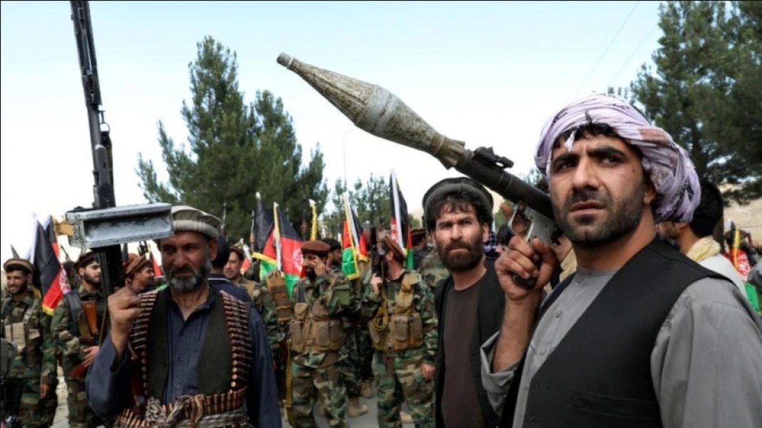 [ẢNH] Thủ lĩnh 'Cận vệ Đen' khét tiếng của Bin Laden thành chỉ huy Taliban