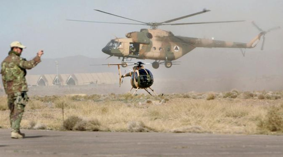 [ẢNH] Vì sao phe kháng chiến Afghanistan bỏ trực thăng Mỹ để dùng trực thăng Nga?