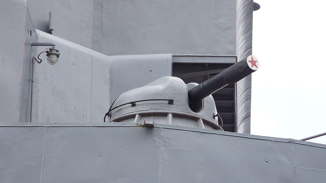 Sức mạnh khu trục hạm Nga vừa truy đuổi tàu chiến Mỹ trên biển Nhật Bản