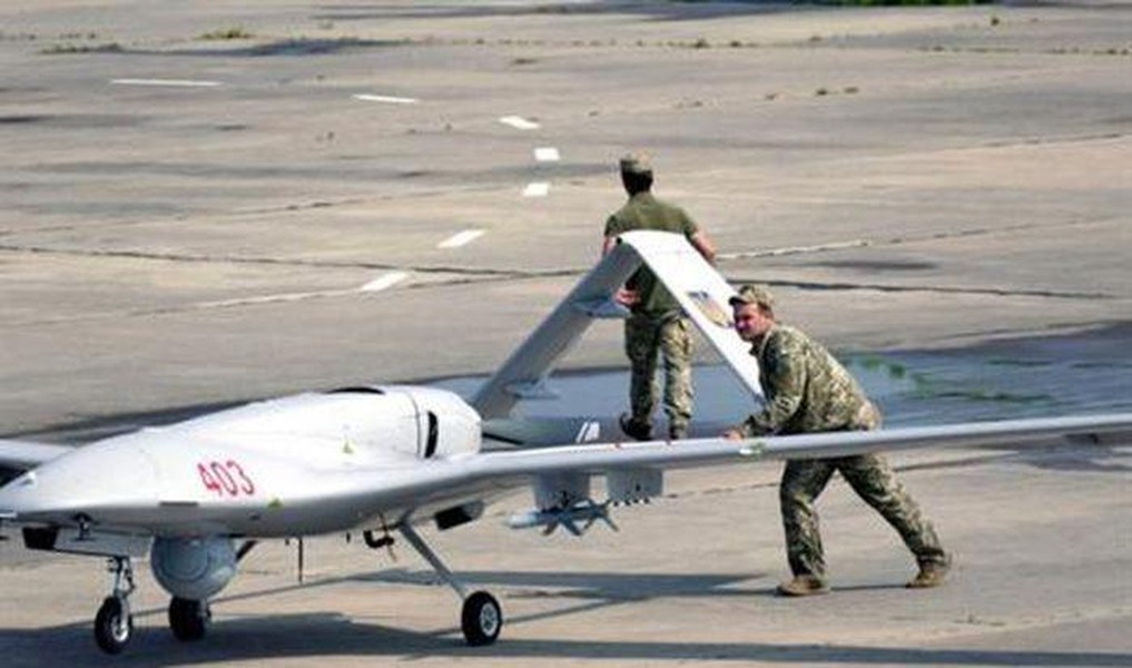 Phớt lờ cảnh báo từ Nga, Ukraine dùng UAV sát thủ Bayraktar T2B tấn công Donbass