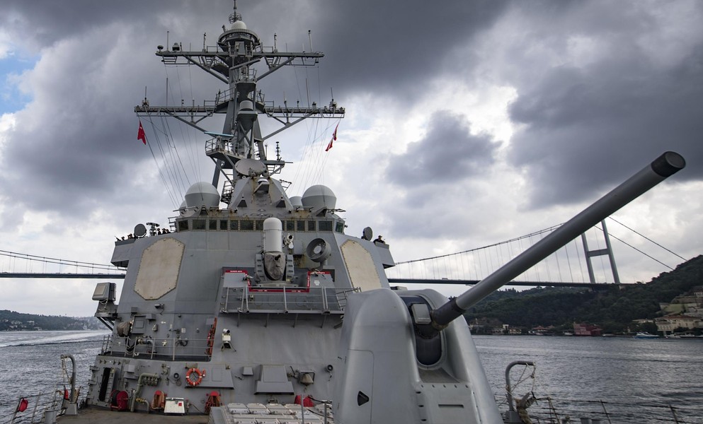 Chiến hạm Mỹ mang tên lửa Tomahawk đi vào biển Đen giữa lúc tình hình Ukraine căng thẳng