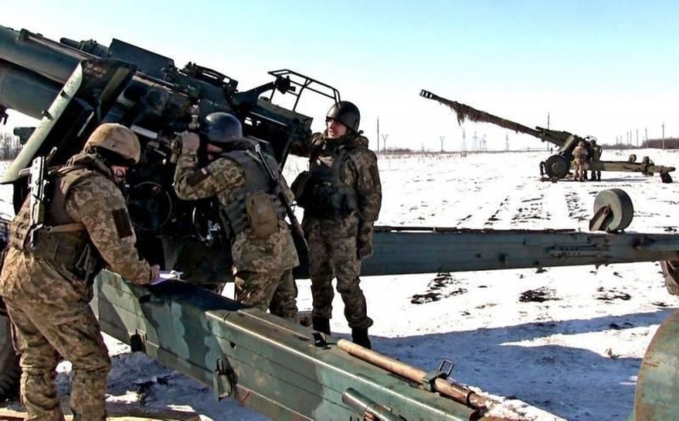 Siêu pháo Ukraine vào vị trí, chuẩn bị dội bão lửa vào lực lượng ly khai