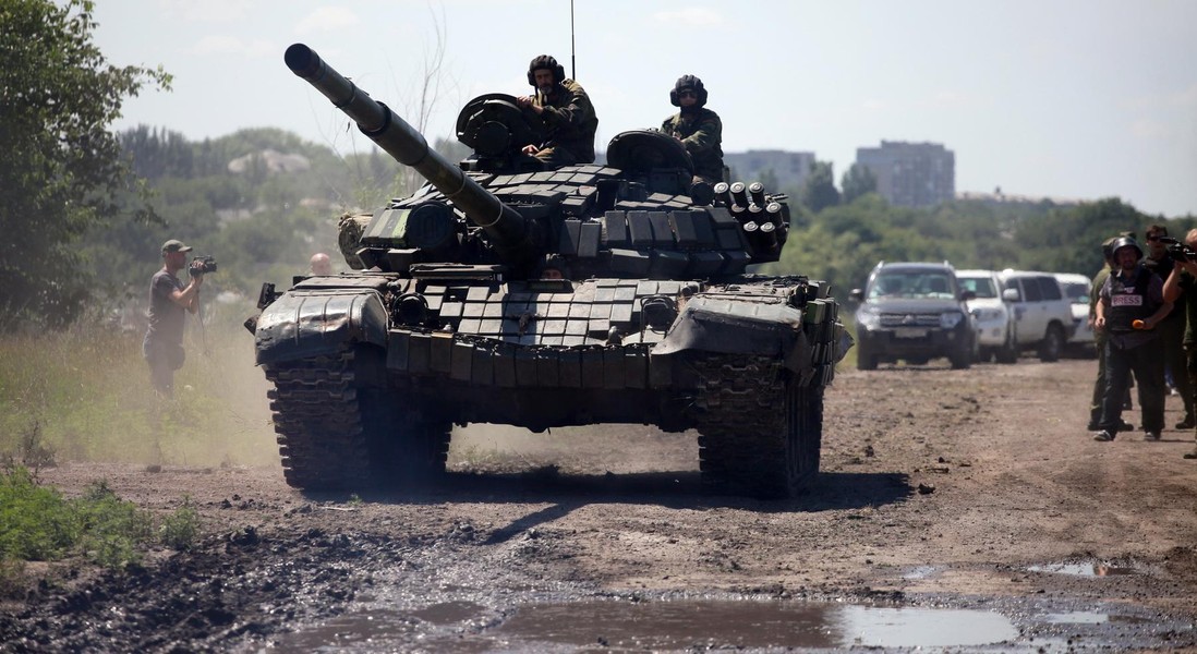 Ukraine triển khai quân số cực lớn áp sát phe ly khai miền Đông