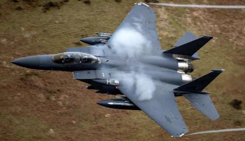 'Đại bàng tấn công' F-15E của Mỹ triển khai sát biên giới Ukraine để phòng Nga?