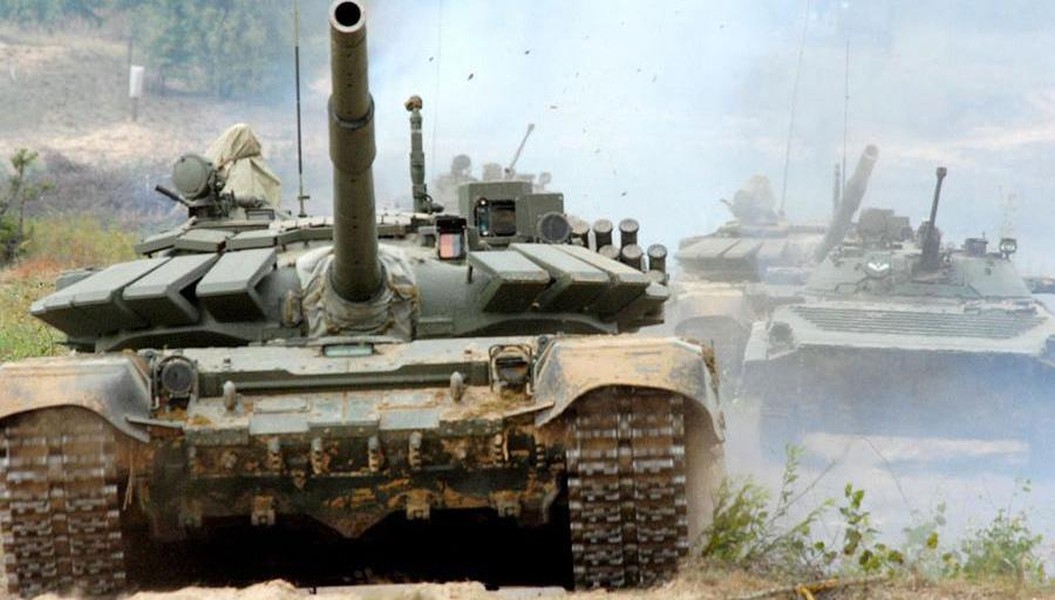 Chuyến tàu thứ 9 chở lô xe tăng T-72 của Nga tiếp tục áp sát Ukraine