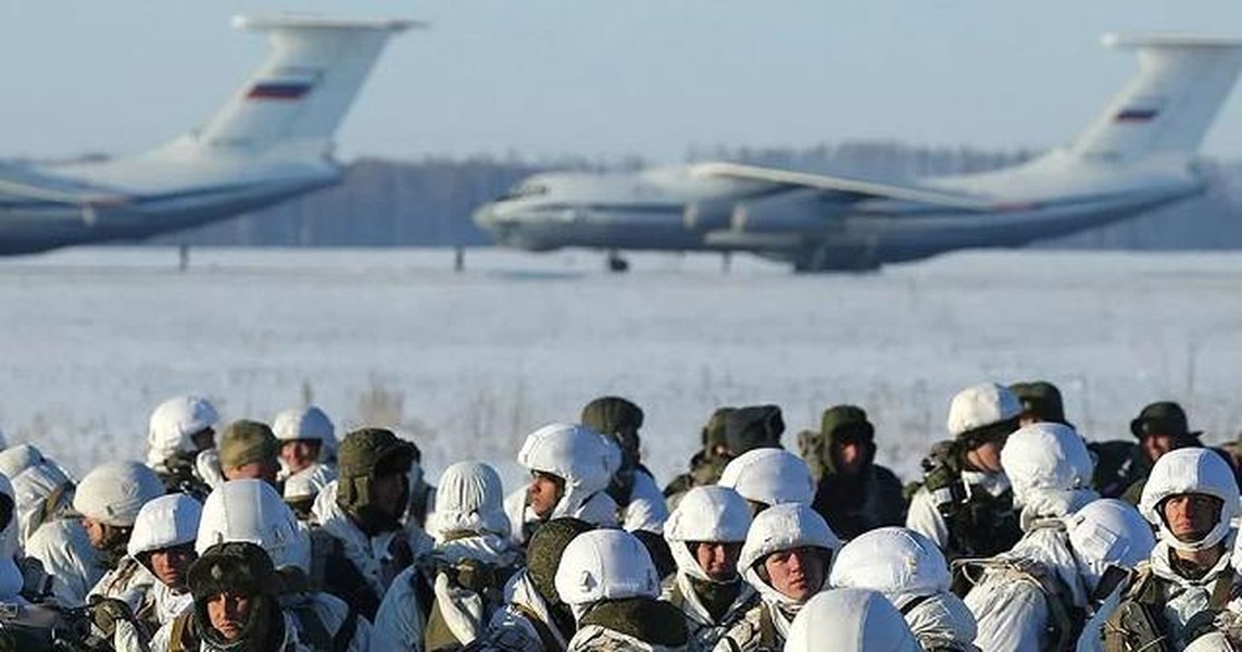 'Ngựa thồ' IL-76 Nga tức tốc lập cầu hàng không khẩn cấp tới Kazakhstan