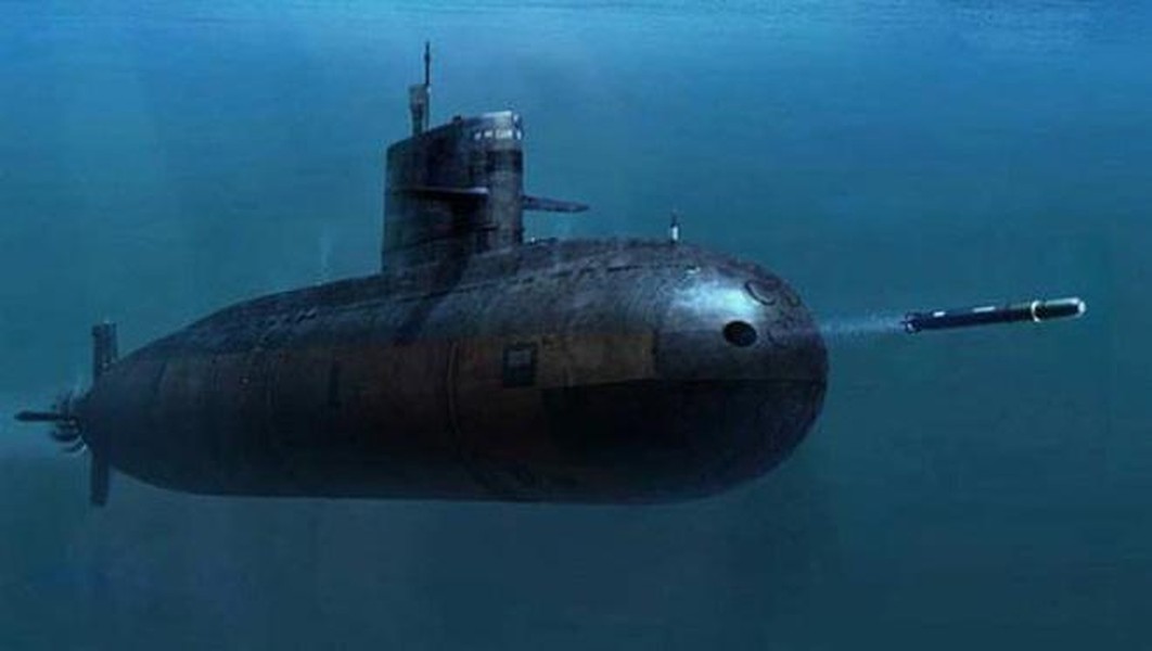 Tàu ngầm Kilo 636 nhỏ bé của Nga khiến tàu sân bay hạt nhân Mỹ phải đổi hướng