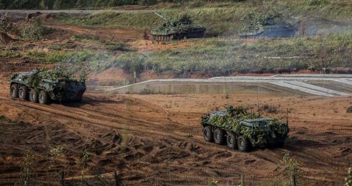 Ukraine đưa pháo phản lực BM-21 Grad đến trước cửa ngõ vào Nga