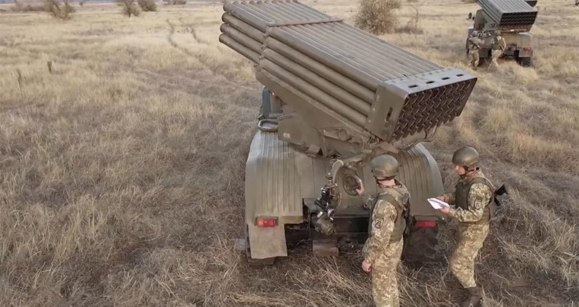 Ukraine đưa pháo phản lực BM-21 Grad đến trước cửa ngõ vào Nga