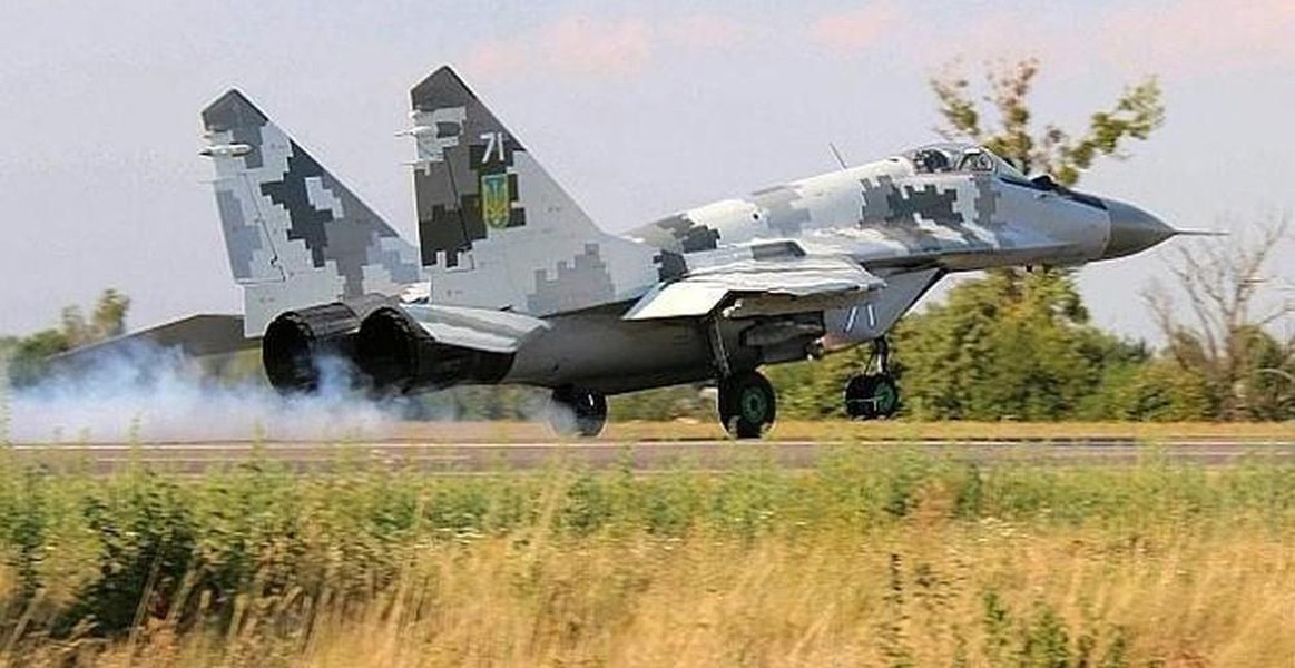 Không đoàn tiêm kích 30 năm tuổi của Ukraine lấy gì để đấu Nga?