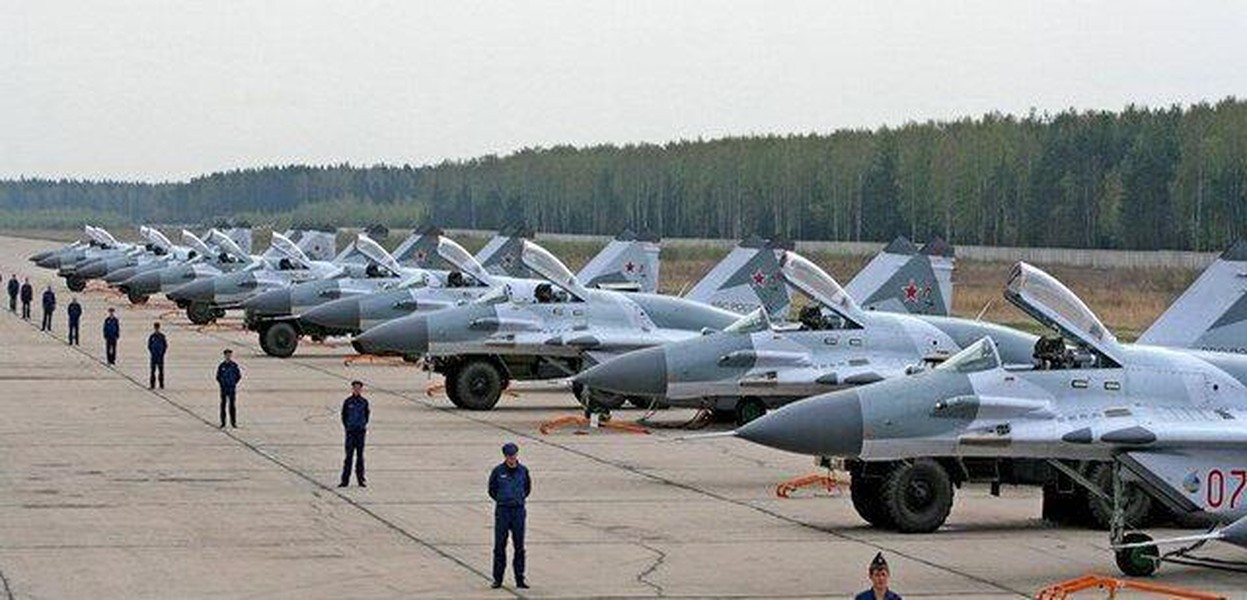 Không đoàn tiêm kích 30 năm tuổi của Ukraine lấy gì để đấu Nga?
