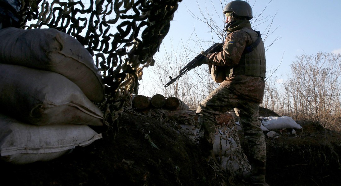 Chiến đấu cơ cực mạnh của Nga chỉ còn cách biên giới Ukraine 16km
