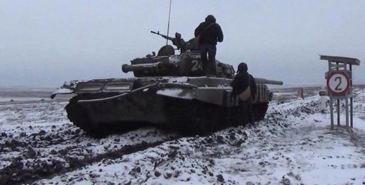 Quân Nga tiến đánh Ukraine trên cả hai hướng Đông và Tây Nam