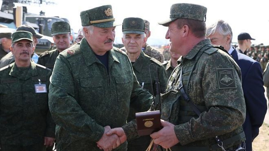 Nga, Ukraine bắt đầu đàm phán giữa lúc giao tranh vẫn đang dữ dội