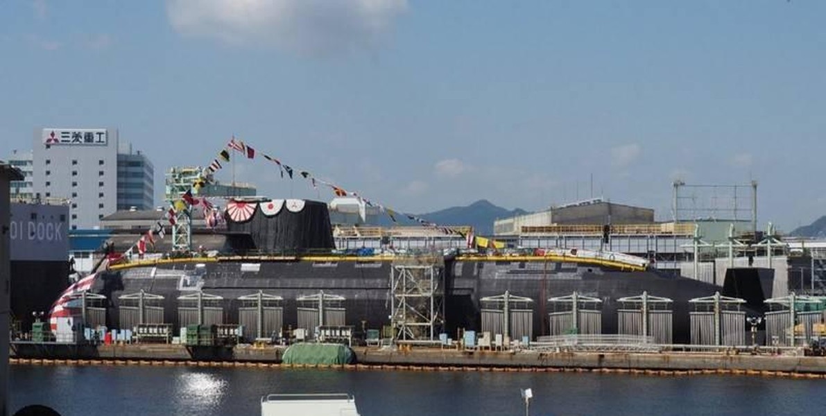 Nhật Bản biên chế tàu ngầm tấn công 'Đại kình' cực hiện đại