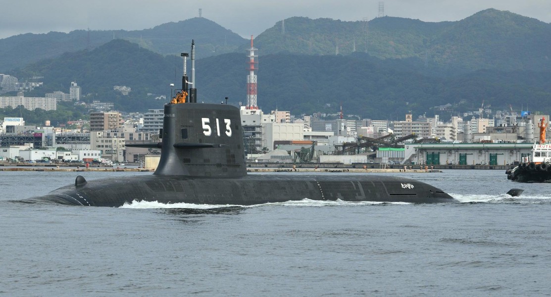 Nhật Bản biên chế tàu ngầm tấn công 'Đại kình' cực hiện đại