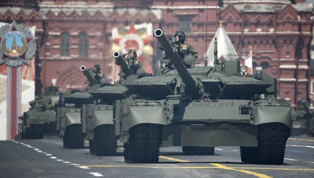 Ukraine tiếp tục bắt sống siêu tăng T-80BVM và biên chế phòng thủ trước Nga