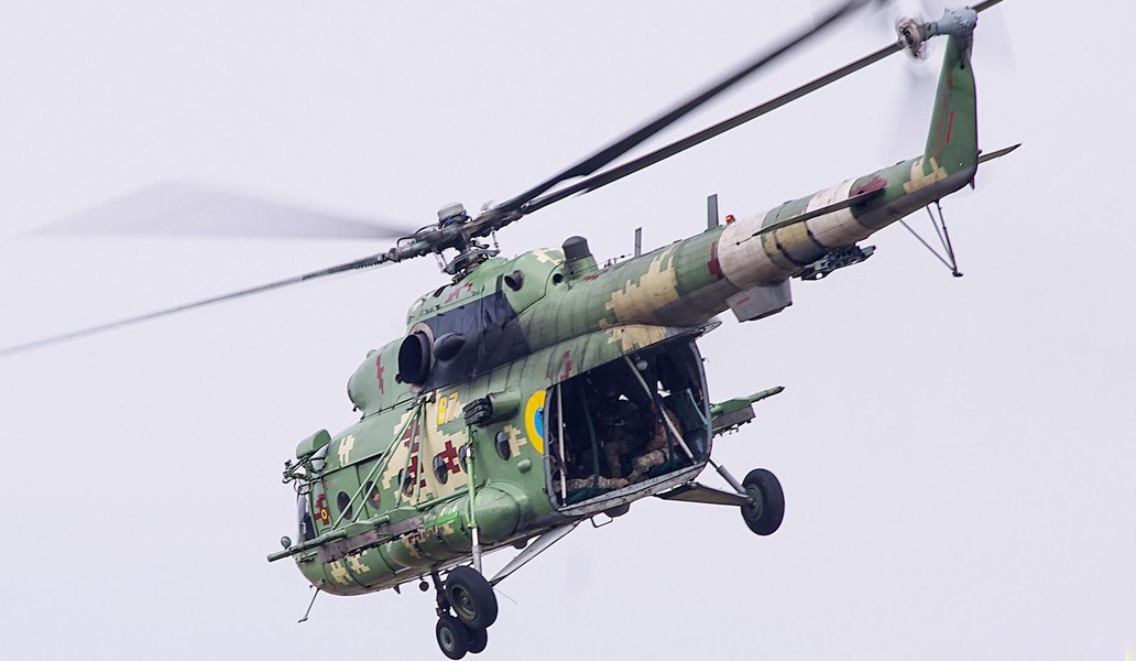 Trực thăng Mi-8 Ukraine bị bắn hạ tại Mariupol bằng tên lửa Stinger Mỹ