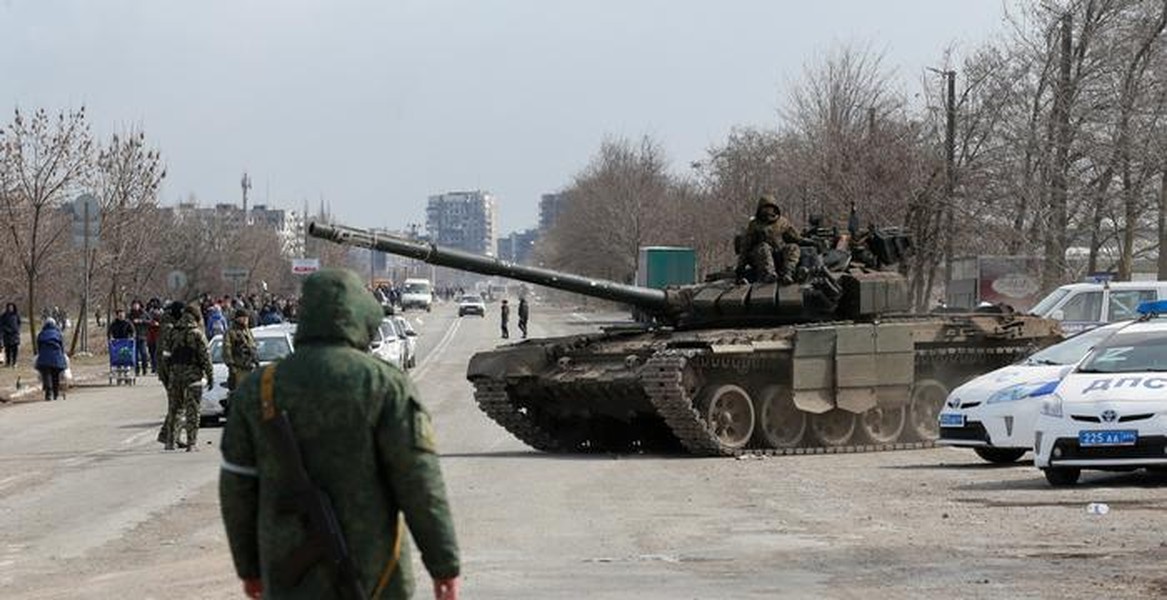 Trực thăng Ukraine sơ tán chỉ huy Tiểu đoàn Azov khét tiếng bị bắn rơi tại Mariupol?