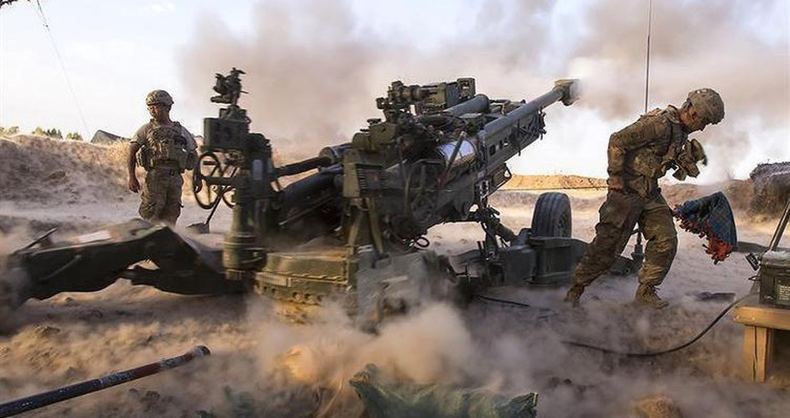 Chiến trường thêm khốc liệt khi Mỹ lần đầu viện trợ pháo hạng nặng cho Ukraine