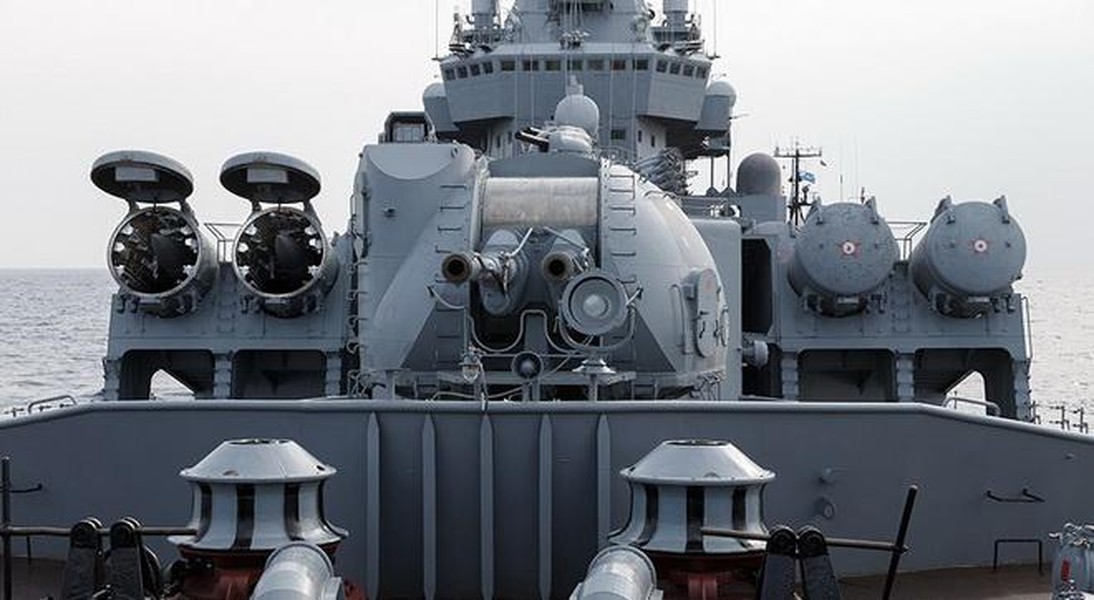 Pháo hạm AK-130 nặng 100 tấn chìm theo soái hạm Moskva uy lực cỡ nào?