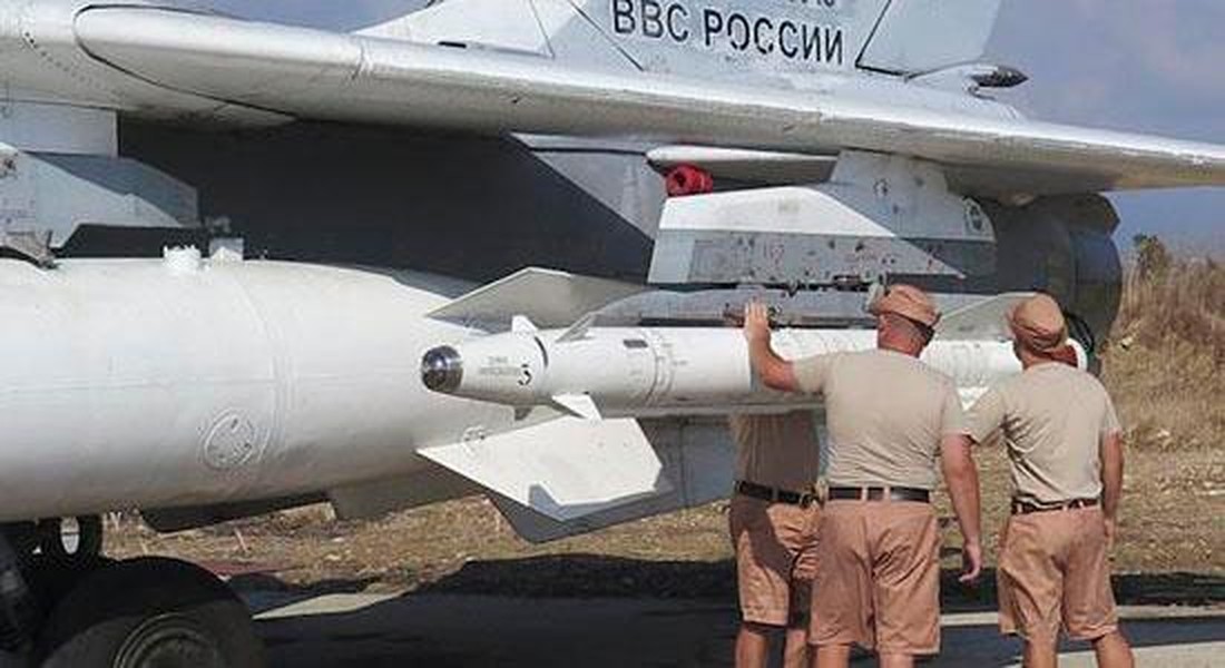 'Sát thủ đối đất' Kh-29 được phóng ra từ tiêm kích Su-34 nhắm thẳng mục tiêu ở Ukraine