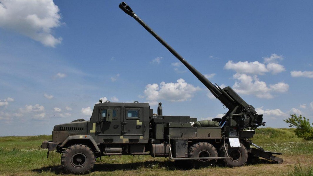 Uy lực pháo tự hành nội địa Bohdana của Ukraine 