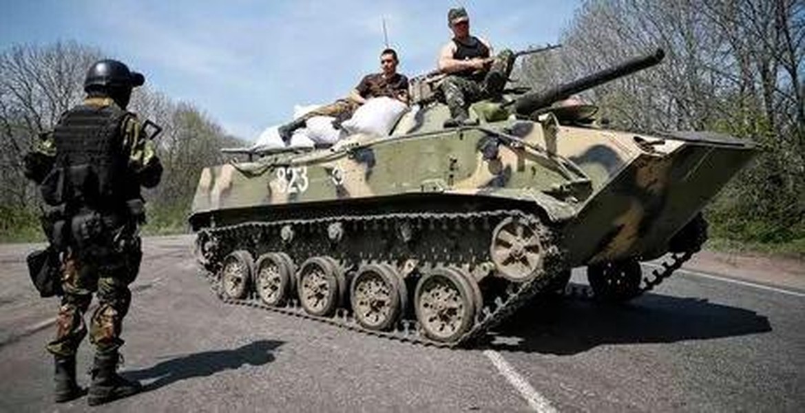 Thiếu vũ khí, Ukraine huy động cả thiết giáp nhảy dù BMD-1 từ bảo tàng