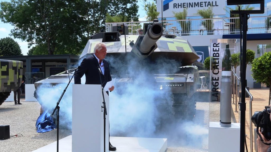 Đức bất ngờ ra mắt siêu tăng KF51 'Báo đen' hoàn toàn mới