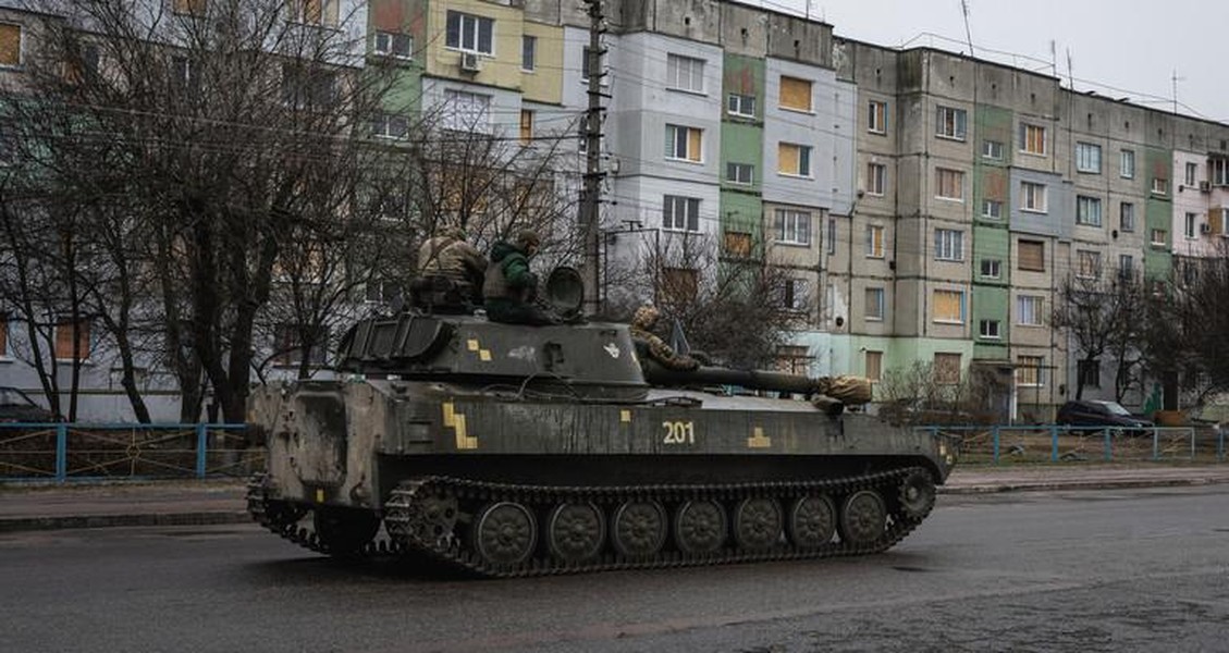 Nga 'thổi bay' 50% kho vũ khí hạng nặng của Ukraine?