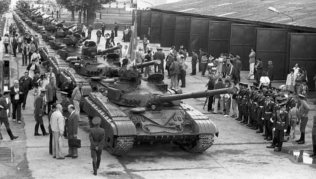 Sau T-62, tới lượt hàng loạt xe tăng T-64 được Nga gọi tái ngũ cho chiến trường Ukraine?