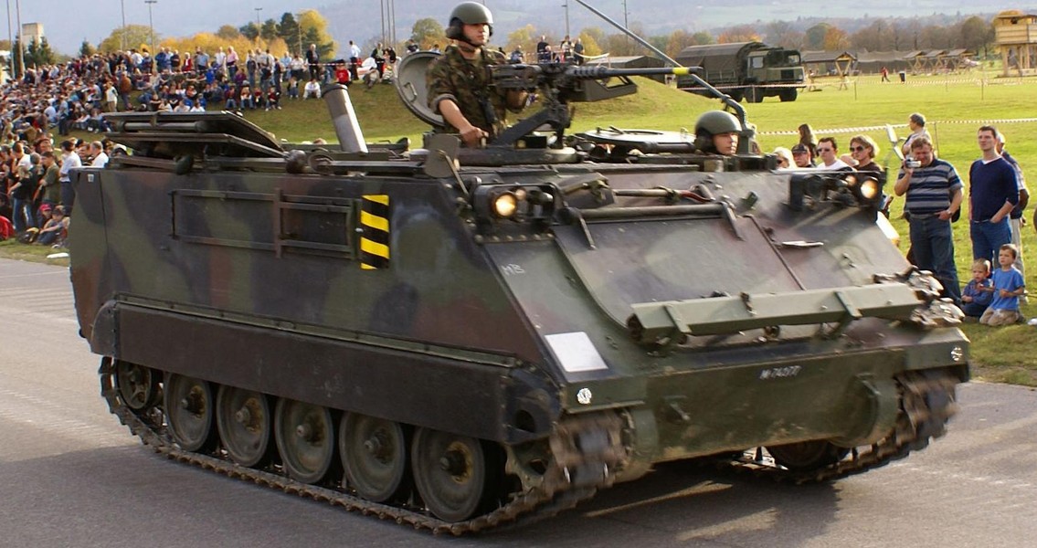 Australia tăng viện 14 'taxi chiến trường' M113 cho Ukraine 