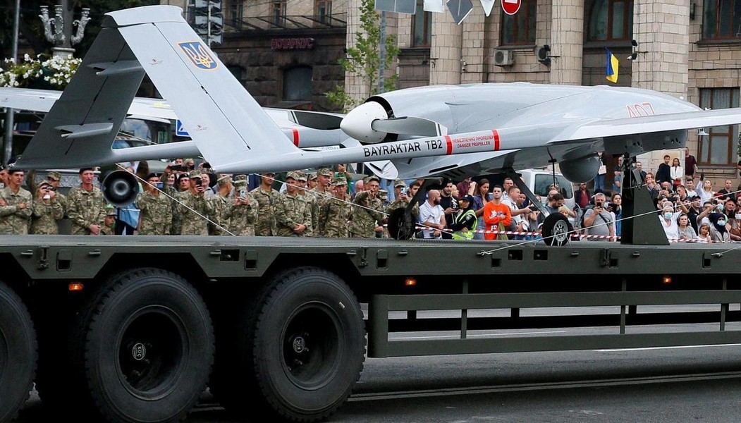 Nga lo lắng khi UAV Bayraktar TB2 tiếp tục được Thổ Nhĩ Kỳ chuyển giao cho Ukraine