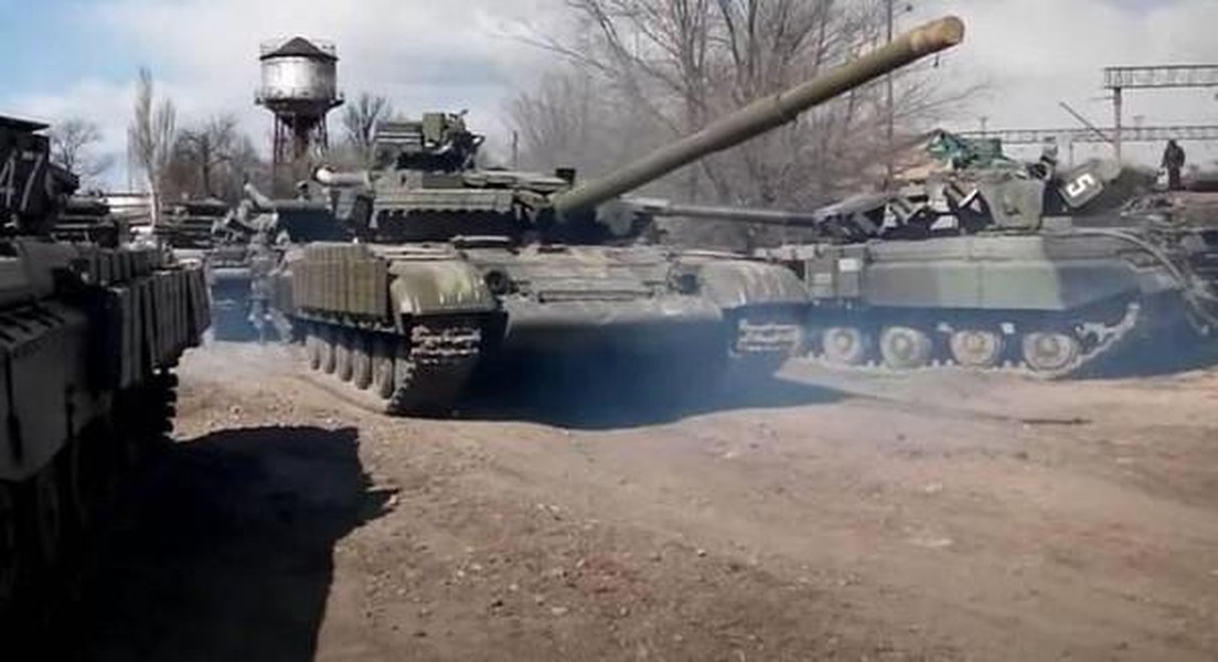 Nổ kho đạn, xe tăng T-80BV bị phá hủy hoàn toàn tại chiến trường Ukraine