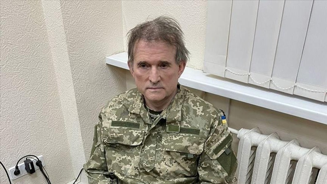 Phản ứng bất ngờ của cựu trùm an ninh Ukraine vừa bị cách chức