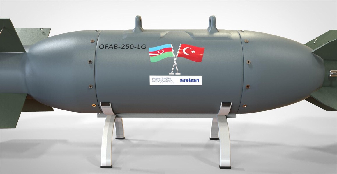 Azerbaijan viện trợ bom dẫn đường tầm xa QFAB-250 LG cho Ukraine