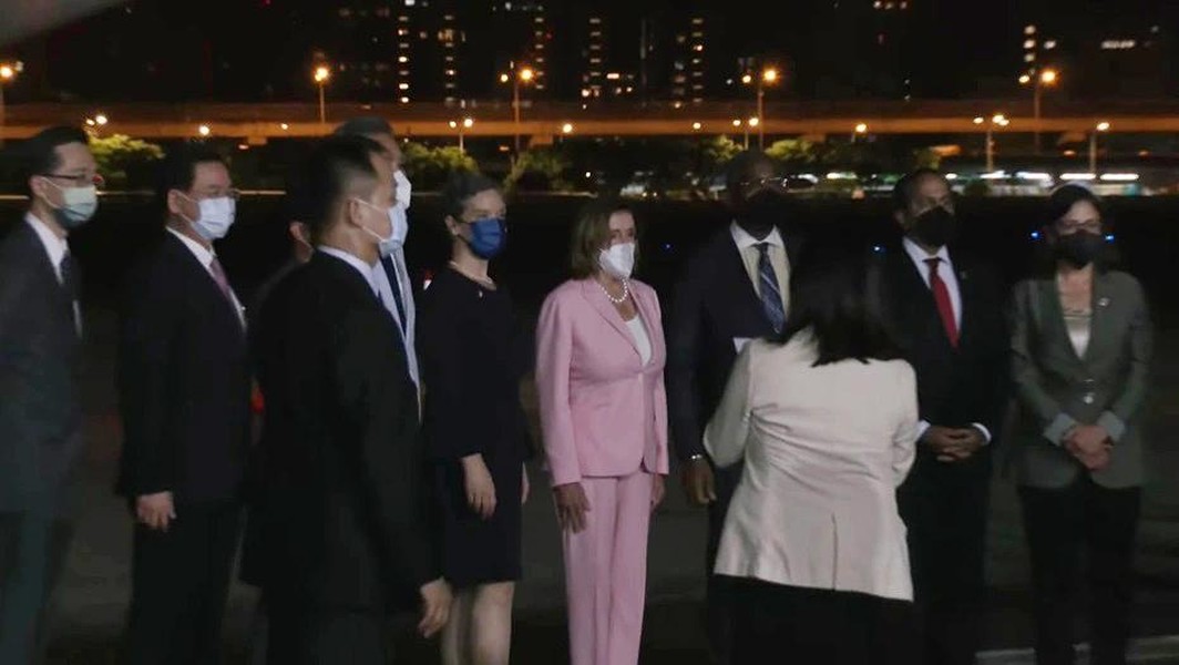 Chiến đấu cơ Su-35 Trung Quốc áp sát đảo Đài Loan khi bà Pelosi tới thăm